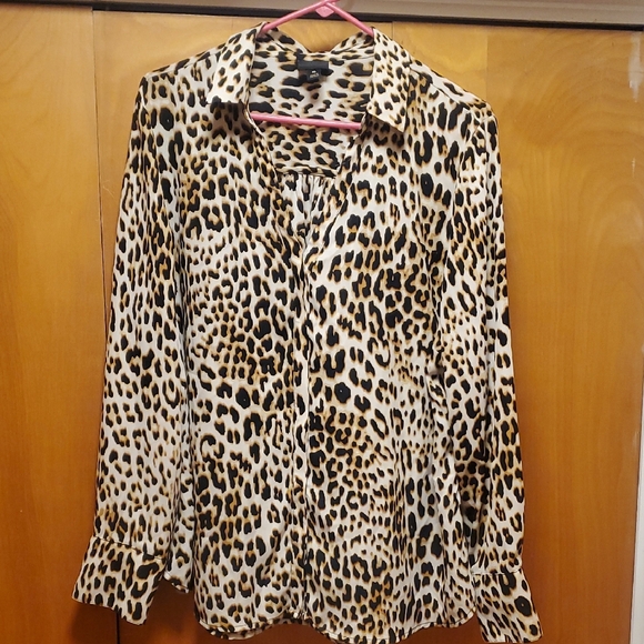 Worthington Tops - Worthington Size XL Leopard Print Long Sleeve Button Down Top Blouse